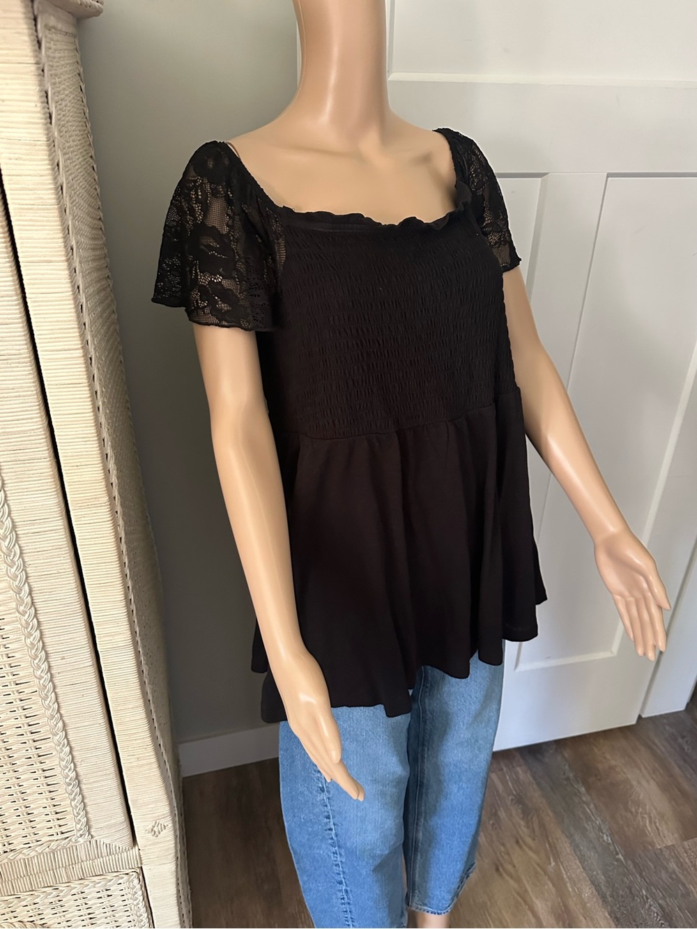 Torrid Lace Sleeve Top - Picture 3 of 8